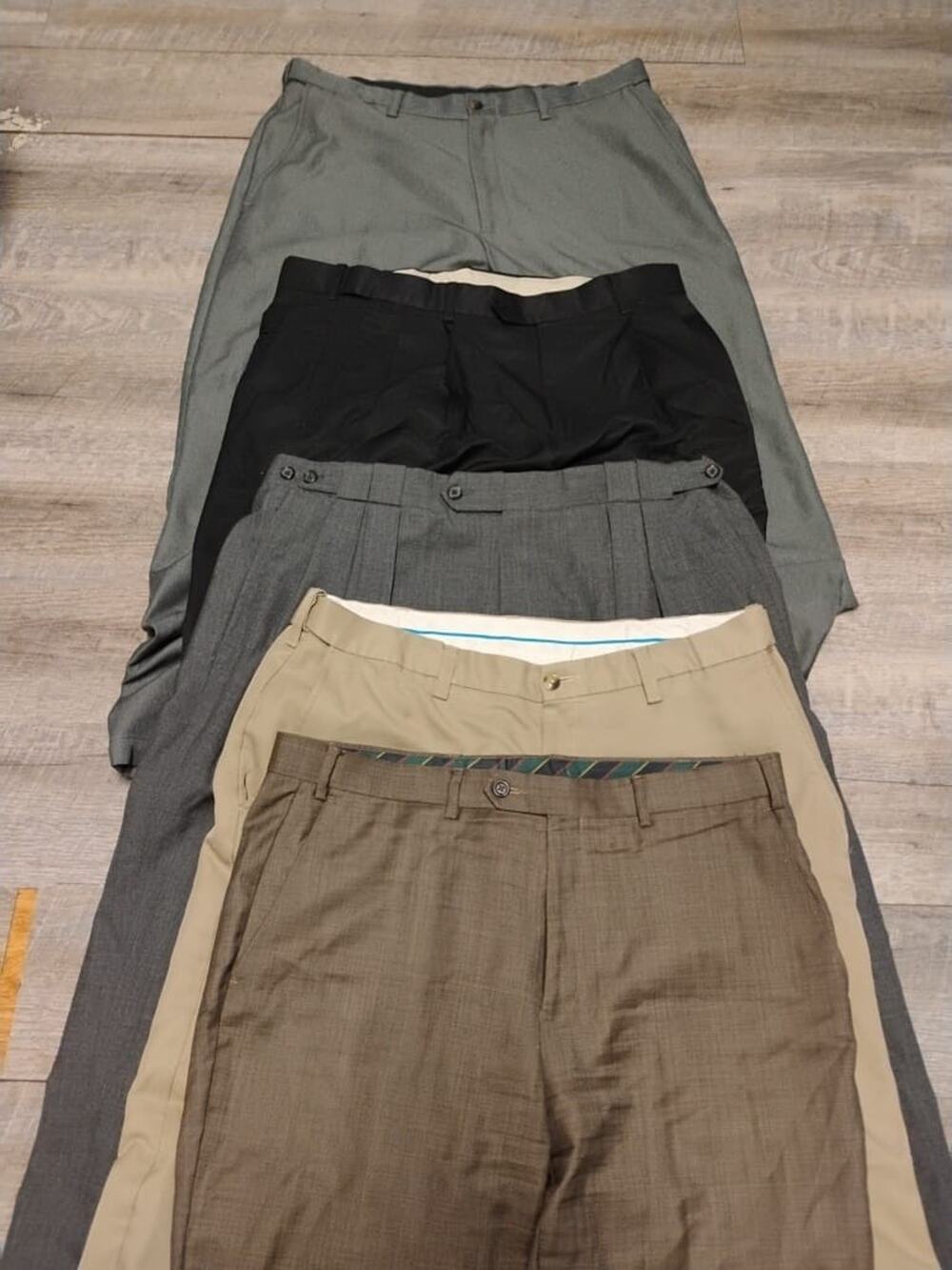 lot of 5 Chaps,Haggar, Barrow,Keaton chase Men's pants Sz 36X30 multi flat/pleat